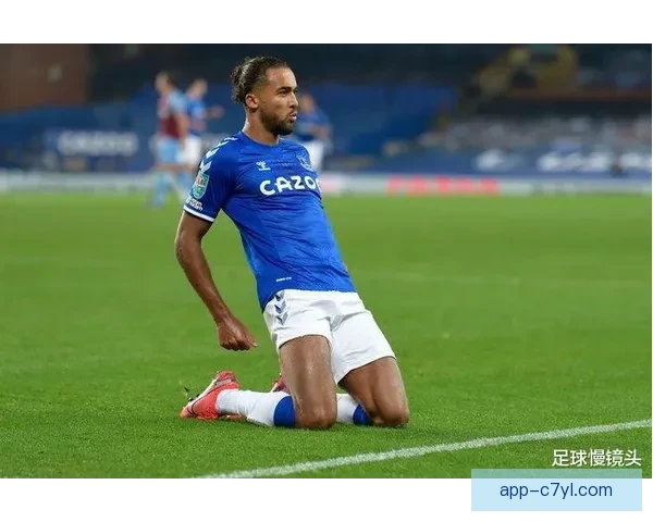 勒温制造险情失点 古德蒙松染红半场0比0